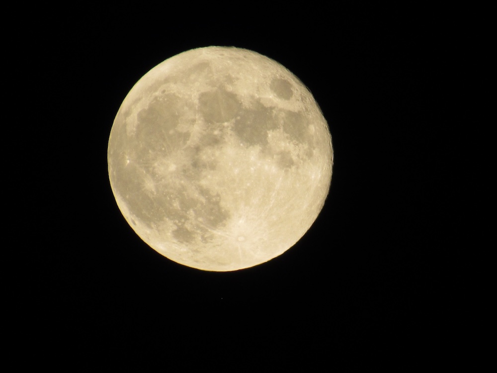 another picture of the moon.