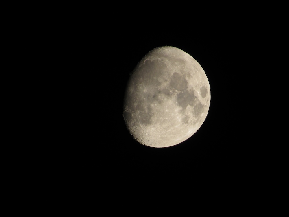 a picture of the moon.